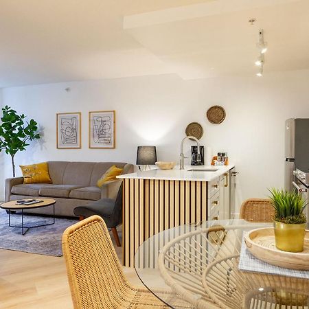 Newly Renovated Suite In Whistler Village Sleeps 4 Buitenkant foto