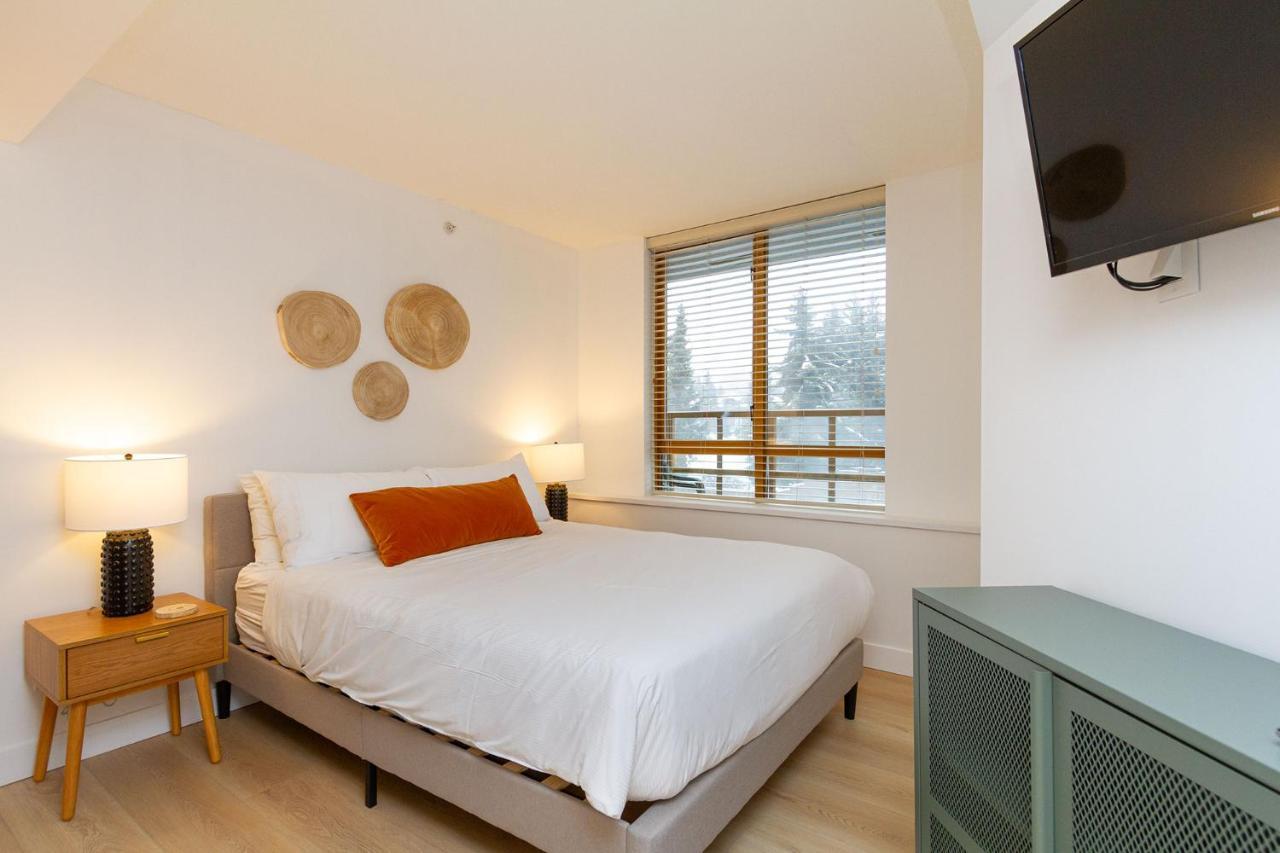 Newly Renovated Suite In Whistler Village Sleeps 4 Buitenkant foto